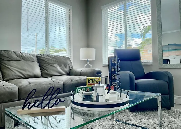 Marlins Park Suites - Apartment 2 - Gallo Suite